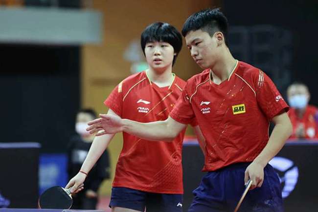 渐退居二线 渐退居二线