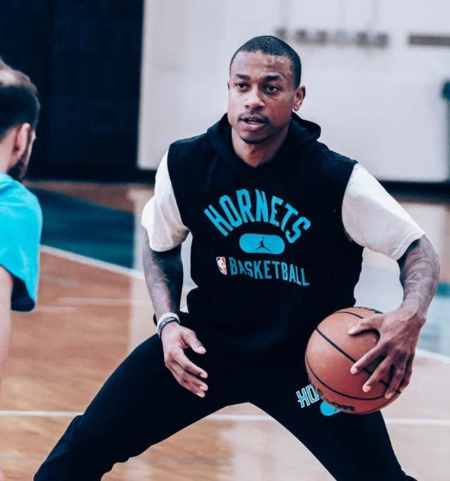 中发挥出色 中发挥出色