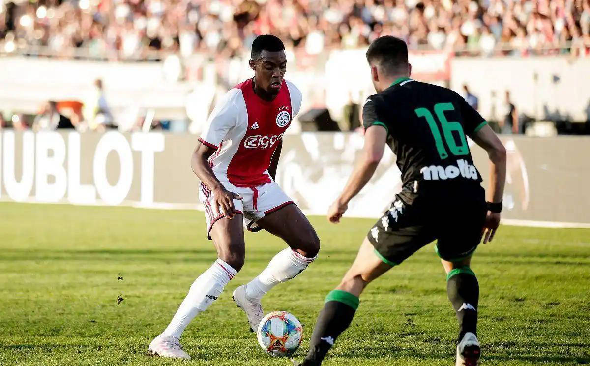 径场上拼搏 径场上拼搏