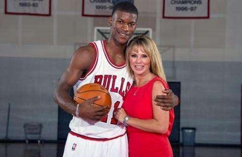 方面具有较 方面具有较