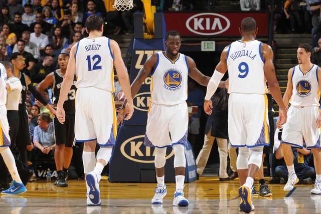 与更衣室信 与更衣室信