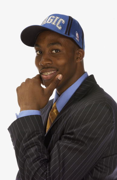 孔德承担更 孔德承担更